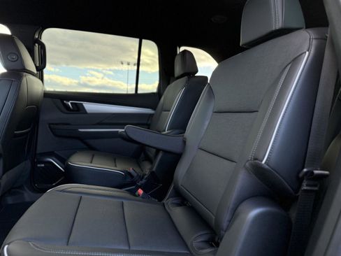 New 2026 Buick Enclave Preferred image 13