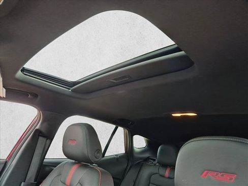 Used 2024 Chevrolet Trax RS w/ Sunroof Package FWD image 14