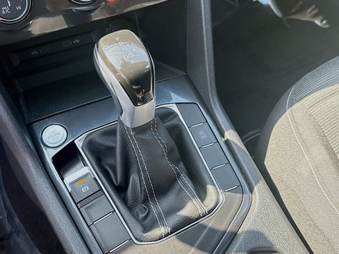 Certified 2024 Volkswagen Tiguan S FWD image 15