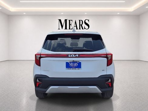 Used 2025 Kia Seltos LX AWD/4WD image 4