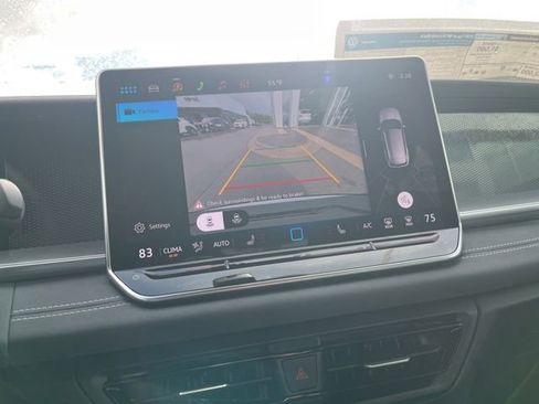 New 2026 Volkswagen Tiguan SE R-Line image 14