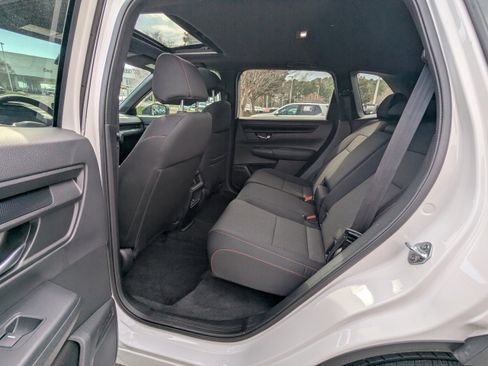 Used 2025 Honda CR-V Sport image 11