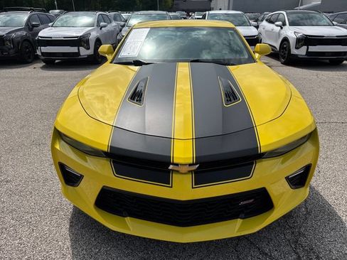 Used 2017 Chevrolet Camaro SS RWD image 2
