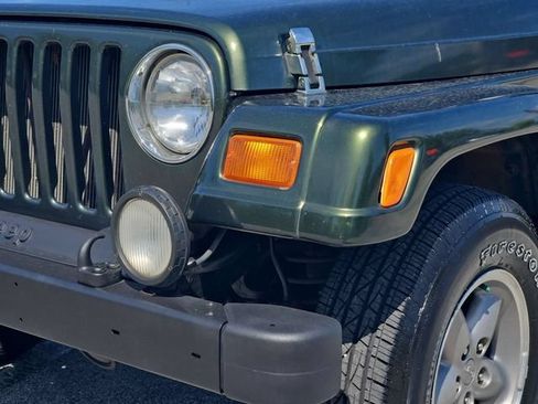 Used 1997 Jeep Wrangler Sahara AWD/4WD image 10