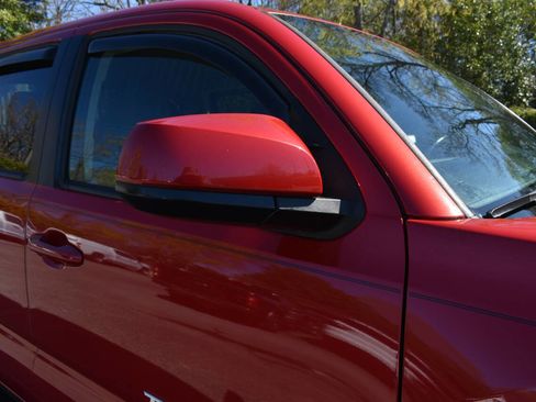 Used 2019 Toyota Tacoma SR5 image 36