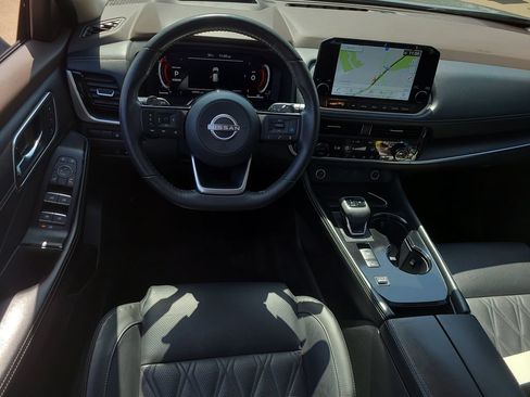 Certified 2023 Nissan Rogue Platinum w/ Platinum Premium Package FWD image 13