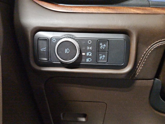 Used 2021 Ford Explorer King Ranch w/ Premium Technology Package AWD/4WD image 33