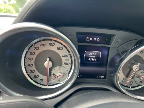 Used 2015 Mercedes-Benz SLK 250 w/ Premium Package image 28
