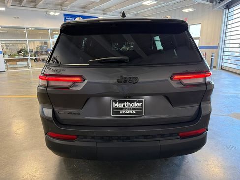 Used 2022 Jeep Grand Cherokee L Laredo AWD/4WD image 6