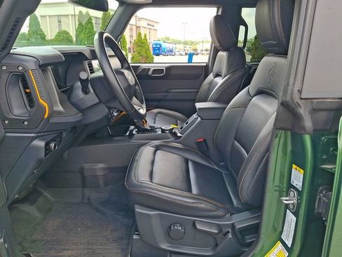 Used 2024 Ford Bronco Badlands AWD/4WD image 14