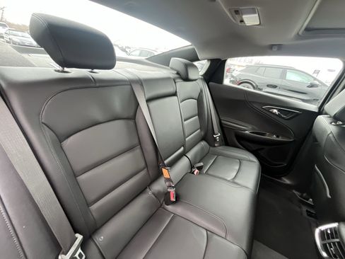 Used 2024 Chevrolet Malibu LT image 28