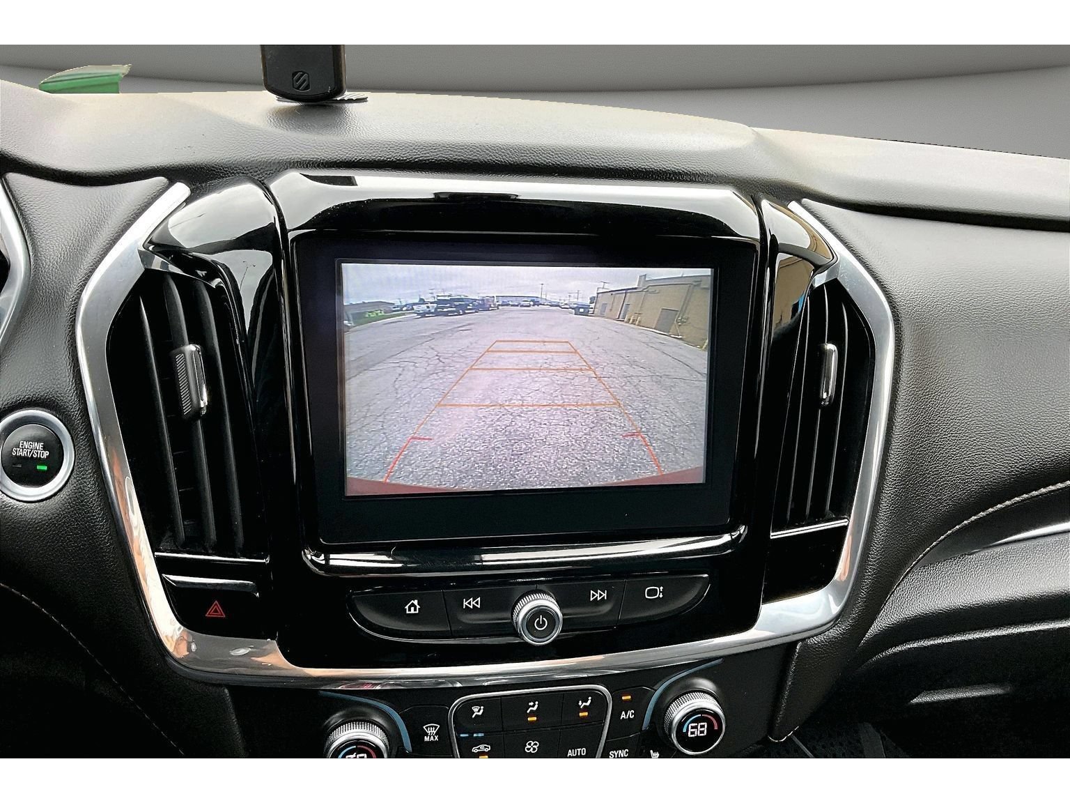 Used 2019 Chevrolet Traverse LT AWD/4WD image 26