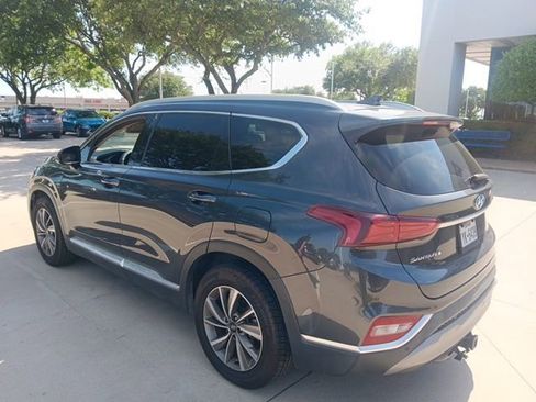 Used 2020 Hyundai Santa Fe SEL w/ Convenience Package FWD image 4