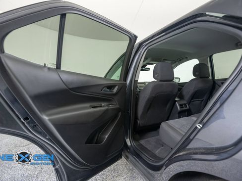 Used 2022 Chevrolet Equinox LT FWD image 24