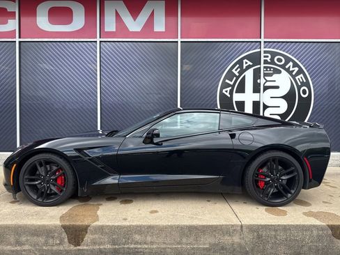 Used 2016 Chevrolet Corvette Stingray Coupe w/ 3LT Preferred Equipment Group RWD image 20
