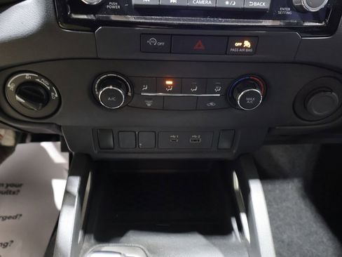 Used 2024 Nissan Frontier SV AWD/4WD image 27