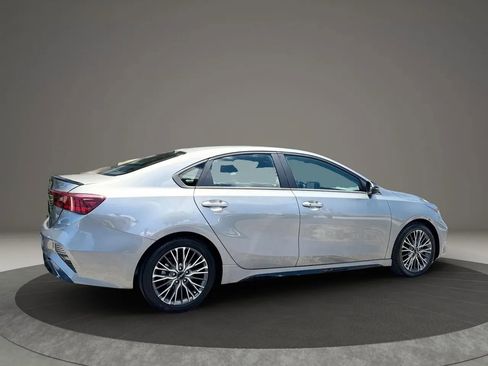 Used 2022 Kia Forte GT-Line FWD image 14