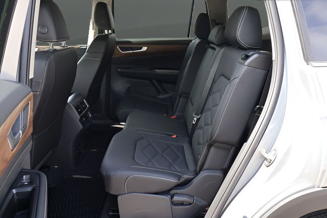 Certified 2026 Volkswagen Atlas SE AWD/4WD image 14