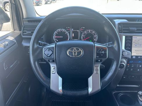 Used 2022 Toyota 4Runner Limited AWD/4WD image 20