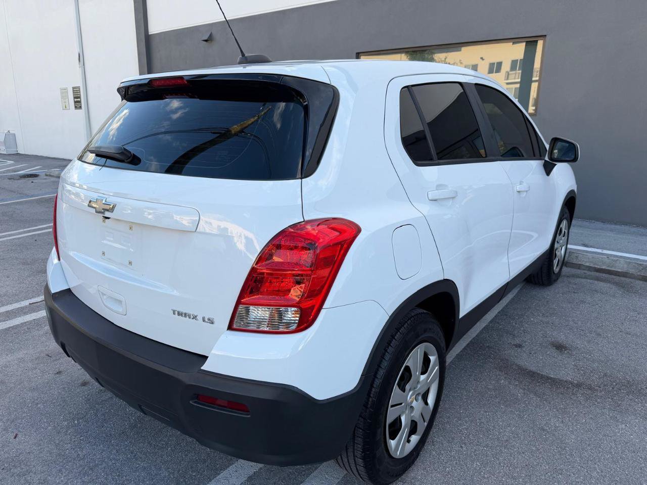 Used 2016 Chevrolet Trax LS FWD image 6