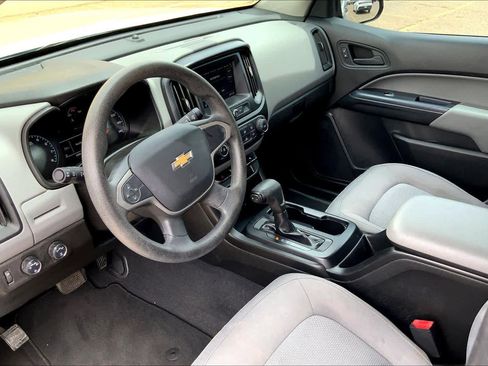 Used 2020 Chevrolet Colorado W/T w/ WT Convenience Package AWD/4WD image 18
