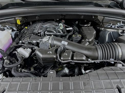 New 2025 Jeep Grand Cherokee Altitude image 18