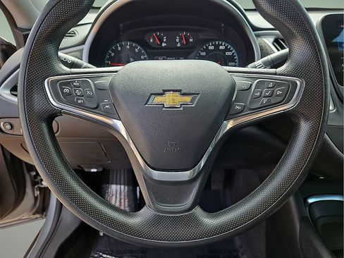 Used 2025 Chevrolet Malibu LT FWD image 24