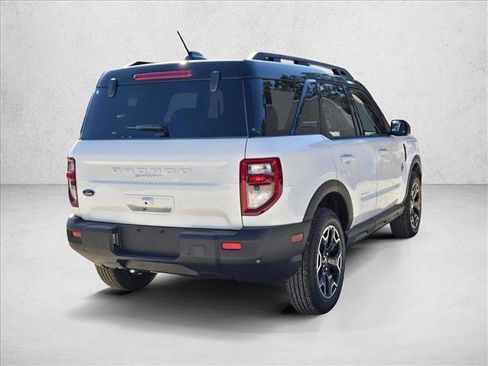 New 2025 Ford Bronco Sport Outer Banks image 2