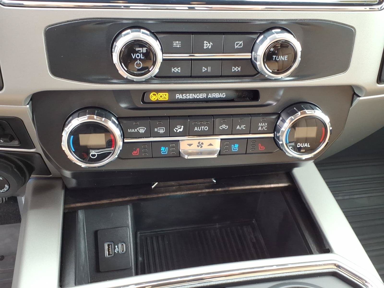 Used 2022 Ford F250 Lariat w/ Chrome Package AWD/4WD image 26
