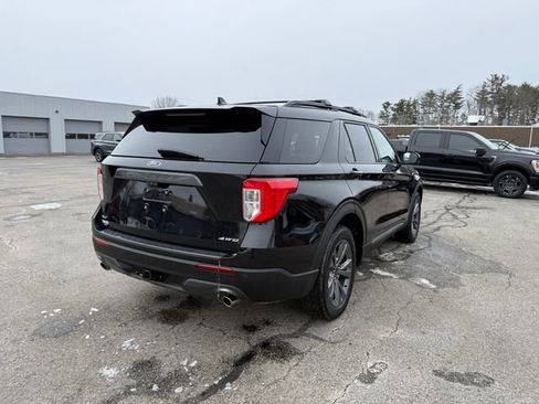 Used 2022 Ford Explorer XLT w/ Equipment Group 202A image 29