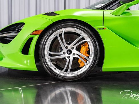 Used 2025 McLaren 750S Spider image 25
