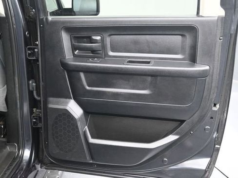 Used 2018 RAM 1500 Express AWD/4WD image 13