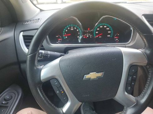 Used 2014 Chevrolet Traverse LT FWD image 24