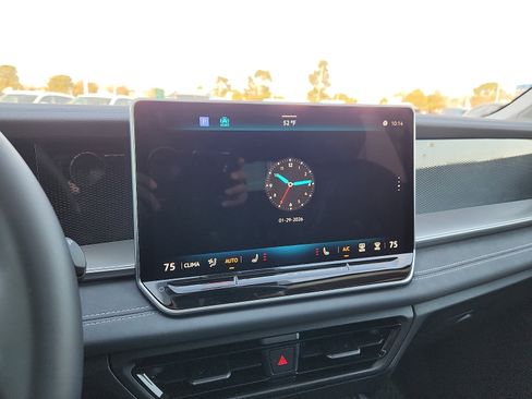 New 2026 Volkswagen Tiguan SE image 19