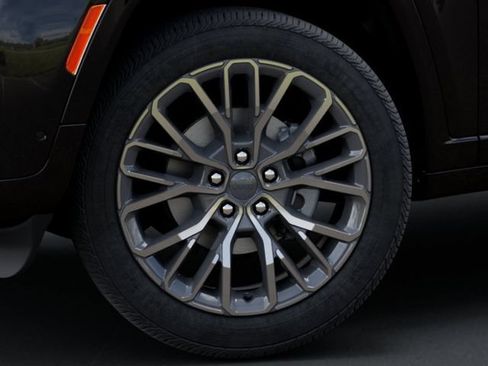 New 2026 Jeep Grand Cherokee L Summit AWD/4WD image 8
