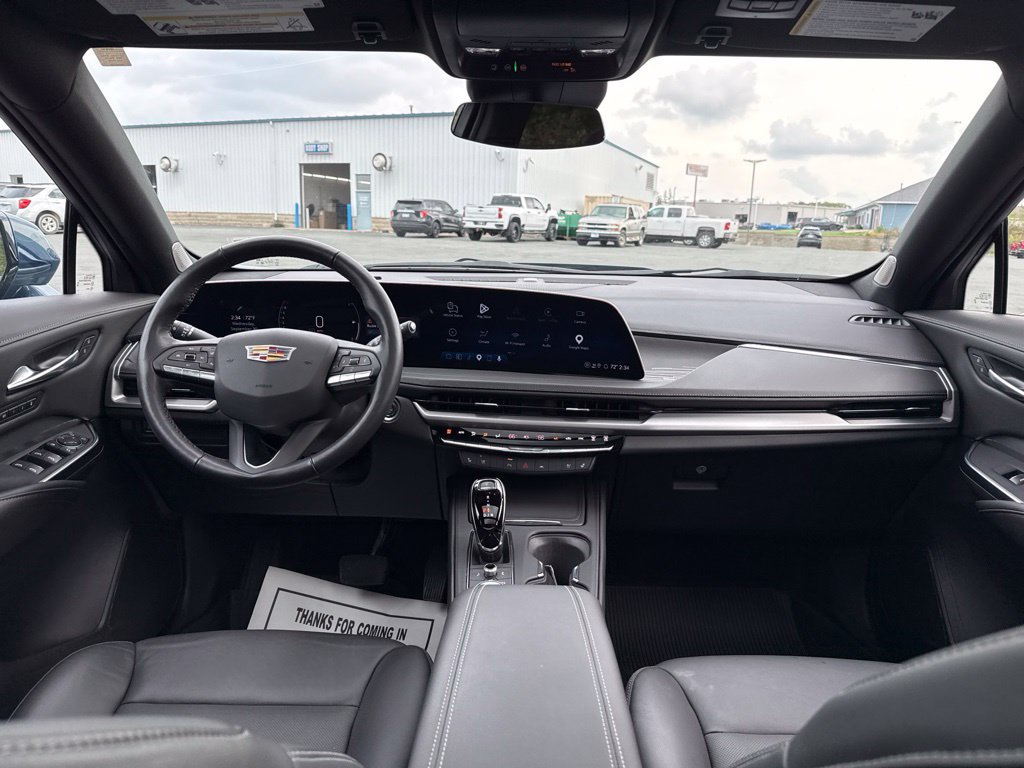 Used 2025 Cadillac XT4 Premium Luxury AWD/4WD image 14