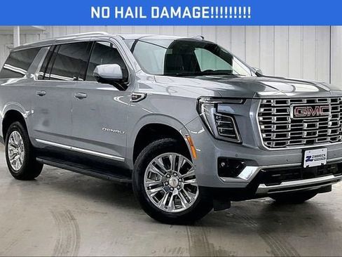 Certified 2025 GMC Yukon XL Denali AWD/4WD image 34