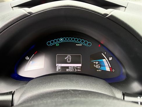 Used 2015 Nissan Leaf S w/ Charge Package image 18