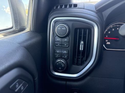 Used 2022 Chevrolet Silverado 1500 LT Trail Boss image 21