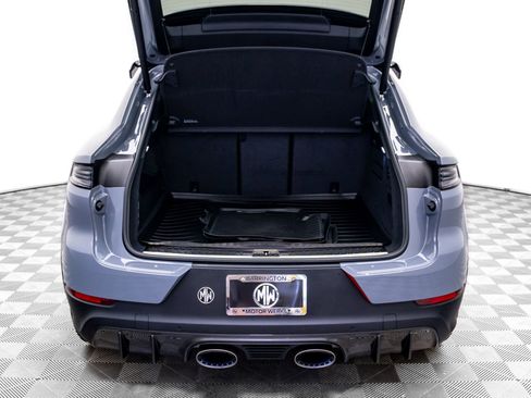Certified 2025 Porsche Cayenne Turbo GT AWD/4WD image 32