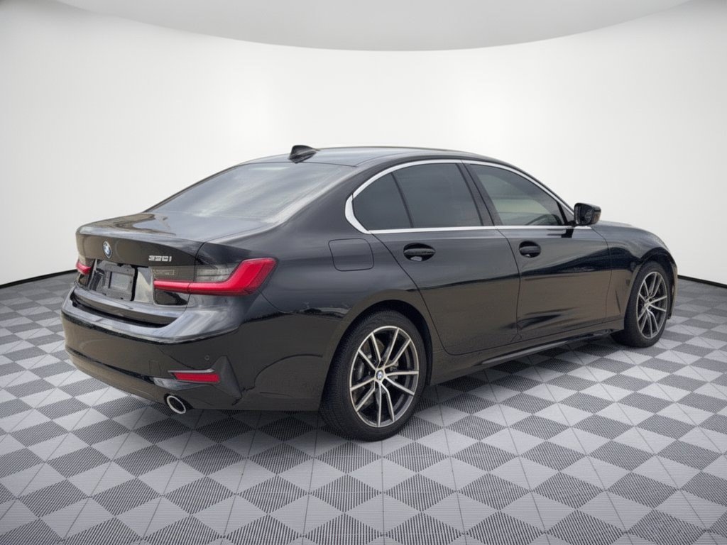 Used 2020 BMW 330i Sedan w/ Premium Package RWD image 9