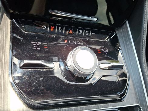 Used 2024 Jeep Wagoneer Series III AWD/4WD image 27