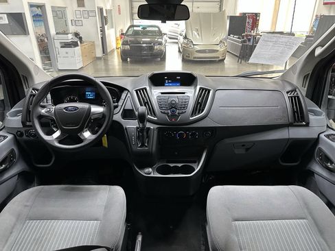 Used 2019 Ford Transit 350 XLT image 18