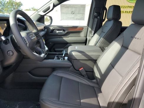 New 2026 GMC Yukon XL Denali w/ Sun & Power Step Package image 19