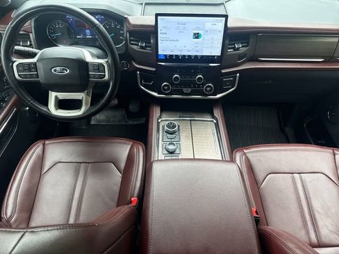 Used 2024 Ford Expedition Max Limited AWD/4WD image 11