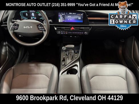 Used 2023 Kia Niro EX FWD image 2
