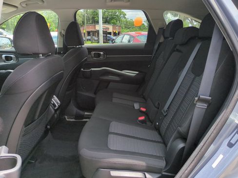 Certified 2024 Kia Sorento LX FWD image 14
