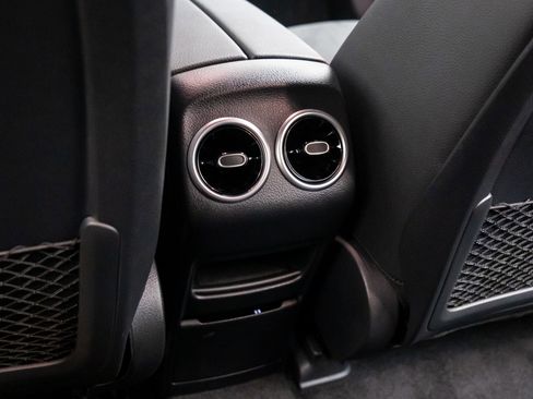 Used 2024 Mercedes-Benz EQB 250+ image 19