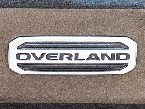 Used 2021 Jeep Gladiator Overland w/ Popular Equipment Package image 18