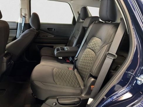 New 2026 Nissan Pathfinder SV w/ SV Premium Package AWD/4WD image 13